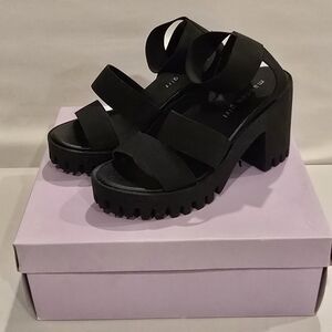 Madden Girl by Steve Madden SOHOO Black Platform Sandals, 6M